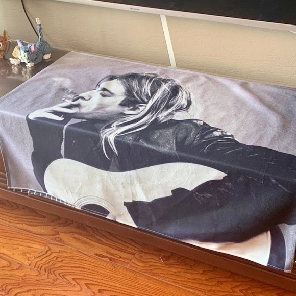 kurt cobain tapestry hanging / grunge - Picture 2 of 3